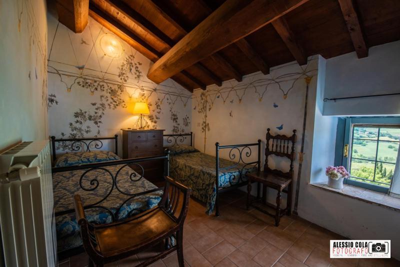 Castello Costaguti Hotel Roccalvecce Eksteriør billede